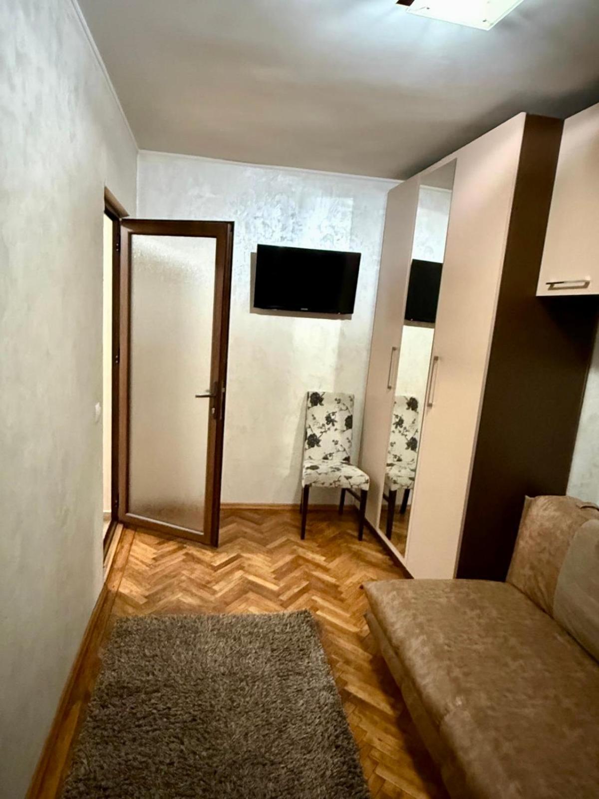 Zen Apartment Galaţi Exteriör bild